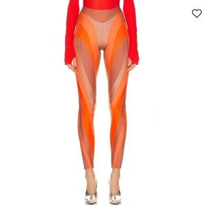 SOLD DO NOT BUY!Mugler leggings only worn a few hours no rips